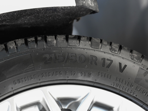 2019Ɏ EcoBoost 180 Ԅhҫ V ݆̥ߴ