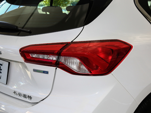 2019Ɏ EcoBoost 180 Ԅhҫ V ^