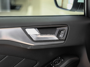 2019Ɏ EcoBoost 180 Ԅhҫ V g