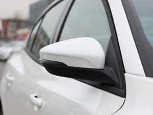 2019 EcoBoost 180ԄST Line V ^