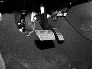 2019 EcoBoost 180ԄST Line V g