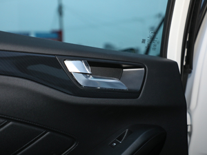 2019 EcoBoost 180ԄST Line V g