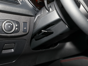 2019 EcoBoost 180ԄST Line V п؅^