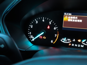 2019 EcoBoost 180ԄST Line V п؅^