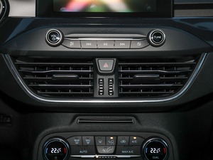 2019 EcoBoost 180ԄST Line V {L