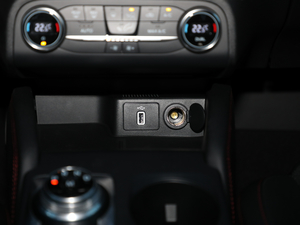 2019 EcoBoost 180ԄST Line V п؅^