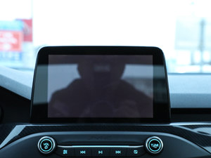 2019 EcoBoost 180ԄST Line V п_@ʾ