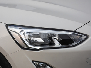 2019Ɏ EcoBoost 180 Ԅh V ^