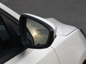 2019Ɏ EcoBoost 180 Ԅh V ^