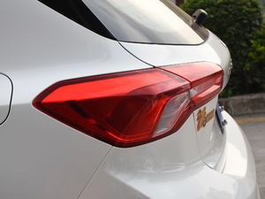 2019Ɏ EcoBoost 180 Ԅh V ^