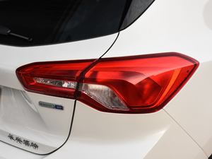 2019Ɏ EcoBoost 180 Ԅh V ^