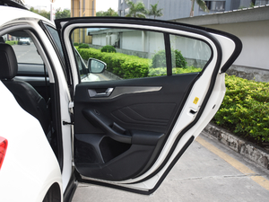 2019Ɏ EcoBoost 180 Ԅh V g