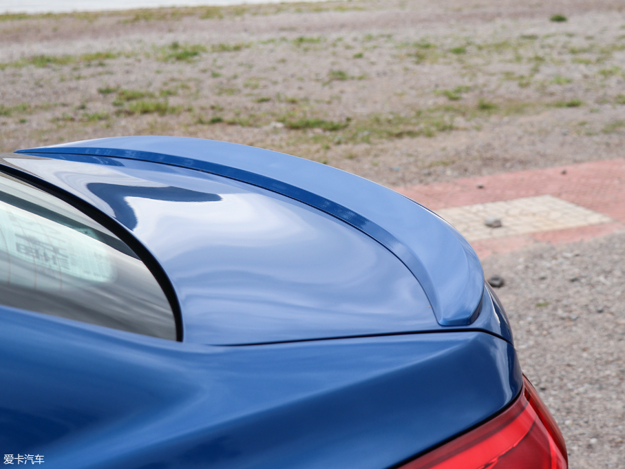 2019˹  EcoBoost 180ԄST Line V