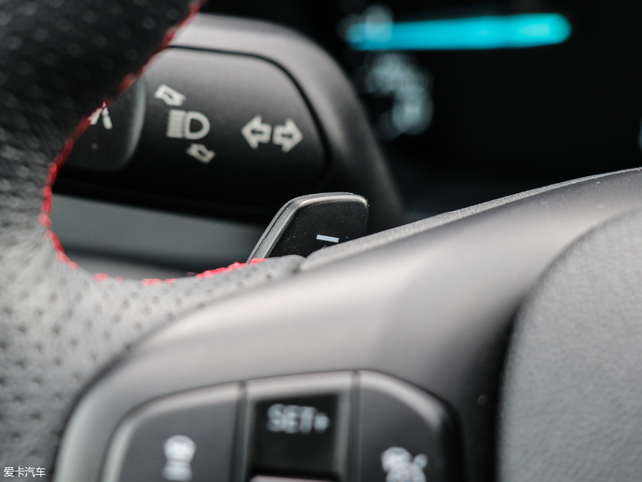 2019˹  EcoBoost 180Ԅ(dng)ST Line (gu)V