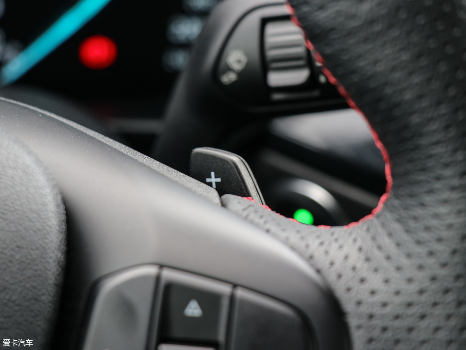 2019˹  EcoBoost 180Ԅ(dng)ST Line (gu)V