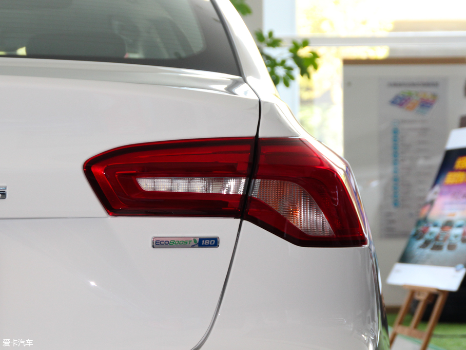 2019˹  EcoBoost 180Ԅhҫ V