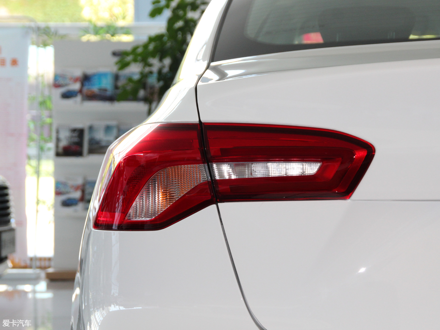 2019˹  EcoBoost 180Ԅhҫ V