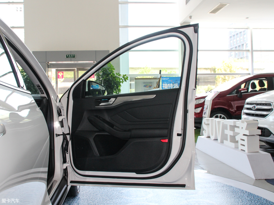 2019˹  EcoBoost 180Ԅhҫ V