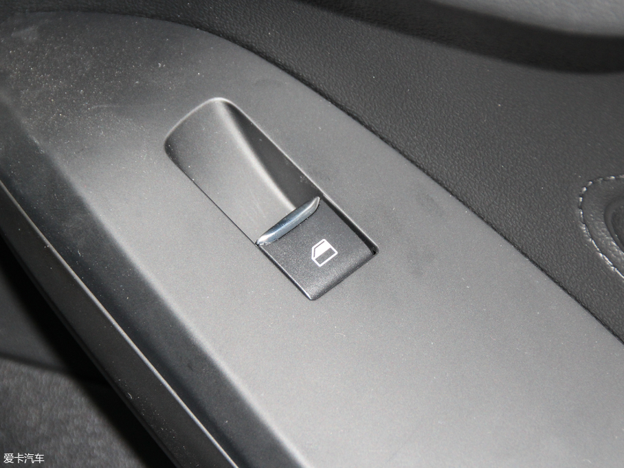 2019˹  EcoBoost 180Ԅhҫ V