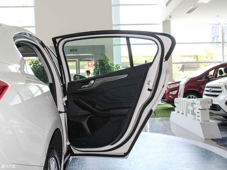 2019˹  EcoBoost 180Ԅhҫ V