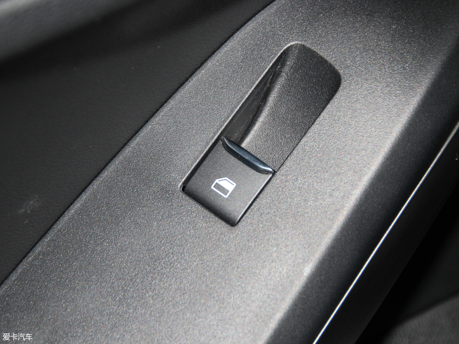 2019˹  EcoBoost 180Ԅhҫ V