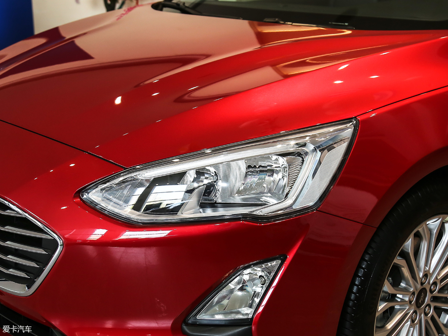 2019˹  EcoBoost 180Ԅ(dng)hҫ V