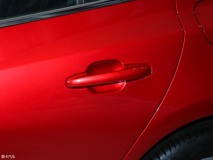 2019˹  EcoBoost 180Ԅ(dng)hҫ (gu)V