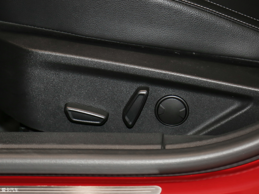 2019˹  EcoBoost 180Ԅhҫ V