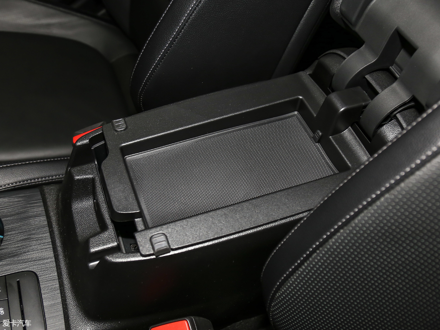 2019˹  EcoBoost 180Ԅ(dng)hҫ (gu)V