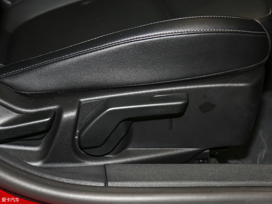 2019˹  EcoBoost 180Ԅhҫ V