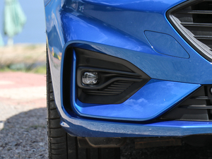 2019 EcoBoost 180ԄST Line V (ji)^