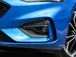 2019 EcoBoost 180ԄST Line V (ji)^