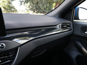 2019 EcoBoost 180ԄST Line V g