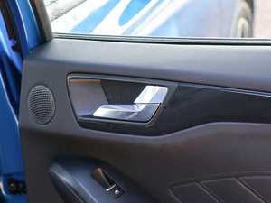 2019 EcoBoost 180ԄST Line V g