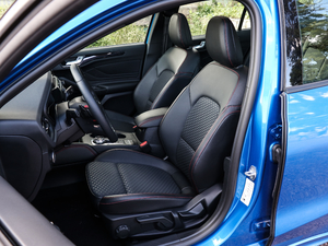 2019 EcoBoost 180ԄST Line V {