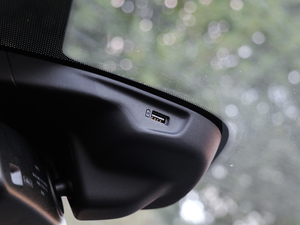 2019 EcoBoost 180ԄST Line V g