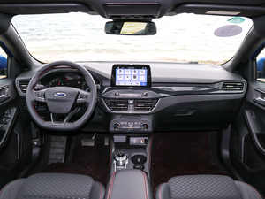 2019 EcoBoost 180ԄST Line V п؅^