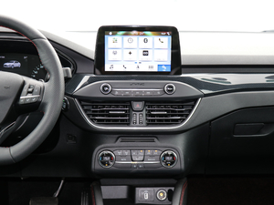 2019 EcoBoost 180ԄST Line V п_