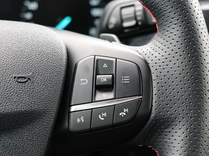 2019 EcoBoost 180ԄST Line V п؅^