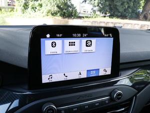 2019 EcoBoost 180ԄST Line V п؅^