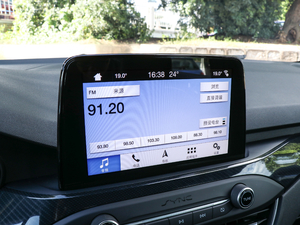 2019 EcoBoost 180ԄST Line V п؅^