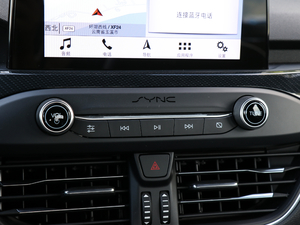 2019 EcoBoost 180ԄST Line V {