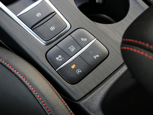 2019 EcoBoost 180ԄST Line V п؅^