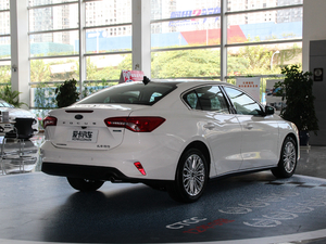 2019 EcoBoost 180Ԅhҫ V w^