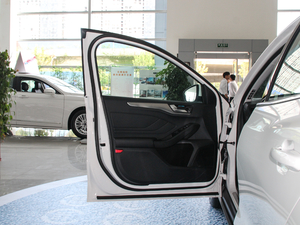 2019 EcoBoost 180Ԅ(dng)hҫ (gu)V {λ܇T