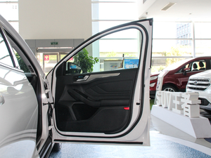 2019 EcoBoost 180Ԅhҫ V g