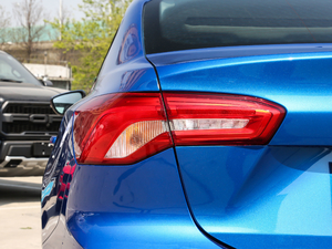 2019 EcoBoost 125Ԅh V ^