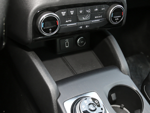 2019 EcoBoost 125Ԅh V g