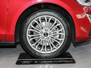 2019 EcoBoost 180Ԅhҫ V ݆Ȧ