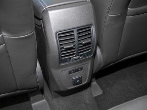 2019款EcoBoost 245 四驱尊翼型 国V 空间座椅